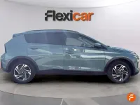 Usado Hyundai Bayon 100 CV (73 kW) 2022 Verde SUV