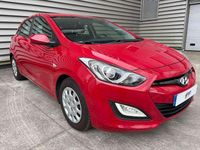 Usado Hyundai i30 101 CV (74 kW) 2013 Burdeos Utilitario