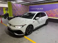 Usado VW Golf VIII GTI Clubsport 301 CV (221 kW) 2022 Blanco Berlina