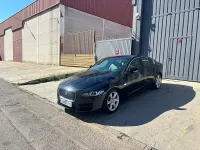 Usado Jaguar XE Pure 180 CV (132 kW) 2016 Negro Berlina