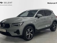 Nuevo Volvo XC40 Core 163 CV (119 kW) 2025 Gris / plata SUV