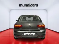 Usado VW Passat 150 CV (110 kW) 2017 Gris Familiar