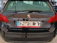 Usado Peugeot 308 Access 115 CV (84 kW) 2014 Azul Berlina