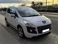 Usado Peugeot 3008 Premium 112 CV (82 kW) 2011 Blanco Familiar