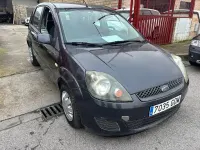 Usado Ford Fiesta Futura 68 CV (50 kW) 2008 Negro Utilitario