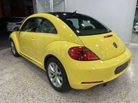 Usado VW Beetle 105 CV (77 kW) 2016 Amarillo Utilitario