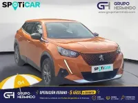 Usado Peugeot e-208 Active 100 kW (136 CV) 2022 Naranja Utilitario