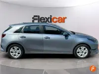 Usado Kia Ceed 136 CV (100 kW) 2023 Gris Utilitario