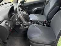 Usado Citroën C3 61 CV (44 kW) 2003 Verde Berlina