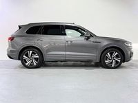 Usado VW Touareg R-line 231 CV (169 kW) 2022 Gris / plata SUV