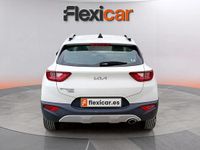 Usado Kia Stonic 101 CV (74 kW) 2021 Blanco SUV
