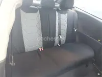 Usado Ford Focus Trend 100 CV (73 kW) 1999 Negro Berlina