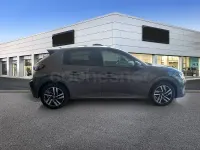 Usado Peugeot 208 Allure 100 CV (73 kW) 2023 Gris / plata Utilitario
