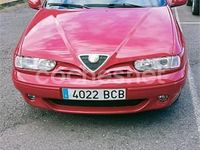 Usado Alfa Romeo 146 105 CV (77 kW) 2000 Rojo Utilitario