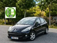 Usado Peugeot 207 75 CV (55 kW) 2012 Negro Berlina