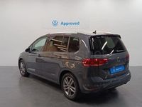 Usado VW Touran 122 CV (89 kW) 2024 Gris / plata Monovolumen