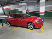 Usado Mercedes A200 136 CV (100 kW) 2017 Rojo Utilitario
