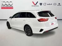 Begagnad Kia Ceed Style 100 HK (73 kW) 2025 Vit Halvkombi