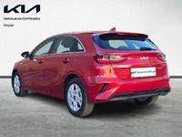 Usado Kia Ceed 101 CV (74 kW) 2023 Rojo Utilitario