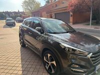 Usado Hyundai Tucson Style 176 CV (129 kW) 2015 Gris / plata SUV