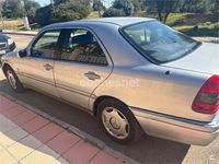 Usado Mercedes C250 Elegance 150 CV (110 kW) 1997 Gris / plata Berlina