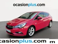 Usado Opel Astra Dynamic 125 CV (91 kW) 2017 Rojo Utilitario