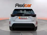 Usado Toyota Yaris Active 116 CV (85 kW) 2022 Blanco Utilitario