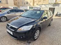Usado Ford Focus Trend 90 CV (66 kW) 2008 Negro Familiar