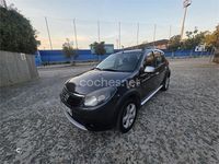 Usado Dacia Sandero Stepway 90 HP (66 kW) 2012 Cinzento Sedan