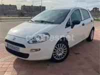 Usado Fiat Punto 95 CV (69 kW) 2018 Blanco Utilitario