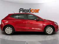 Usado Seat Ibiza Reference 110 CV (80 kW) 2022 Rojo Utilitario