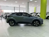 Usado Toyota C-HR Advance 122 CV (89 kW) 2022 Gris SUV