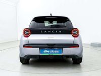 Usado Lancia Ypsilon 99 CV (72 kW) 2025 Plateado Utilitario