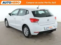 Usado Seat Ibiza Style Plus 116 CV (85 kW) 2019 Blanco Utilitario