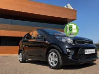 Usado Kia Picanto 67 CV (49 kW) 2022 Negro Utilitario