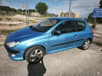 Usado Peugeot 206 90 CV (66 kW) 2001 Azul Berlina