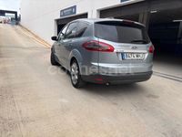 Usado Ford S-MAX Limited 115 CV (84 kW) 2014 Gris / plata Monovolumen