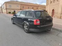 Usado Audi A4 110 CV (80 kW) 2000 Azul Familiar