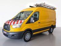 Usado Ford Transit Trend 131 CV (96 kW) 2018 Amarillo Berlina