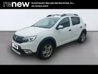 Usado Dacia Sandero Comfort 90 CV (66 kW) 2018 Blanco Berlina