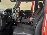 Usado Jeep Wrangler Unlimited Rubicon 200 CV (147 kW) 2014 Rojo SUV