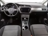Usado VW Touran Advance 150 CV (110 kW) 2022 Blanco Monovolumen