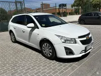 Usado Chevrolet Cruze LT 130 CV (95 kW) 2014 Blanco Familiar