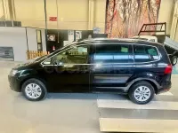 Usado VW Sharan Advance 140 CV (102 kW) 2015 Negro Monovolumen