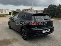 Usado VW Golf VIII Life 115 CV (84 kW) 2020 Negro Berlina