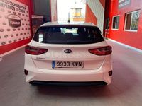 Usado Kia Ceed 115 CV (84 kW) 2019 Blanco Utilitario