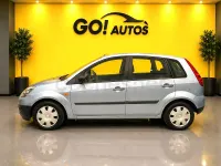 Usado Ford Fiesta Ambiente 70 CV (51 kW) 2007 Azul Utilitario