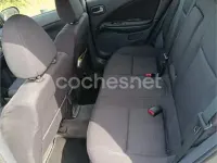 Usado Nissan Almera Visia 98 CV (72 kW) 2005 Gris / plata Berlina