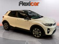 Usado Kia Stonic 120 CV (88 kW) 2018 Blanco SUV