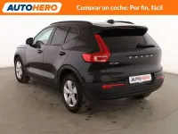 Usado Volvo XC40 Momentum 129 CV (94 kW) 2021 Blanco SUV